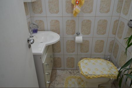 Casa à venda com 180m², 3 quartos e 2 vagasLavabo
