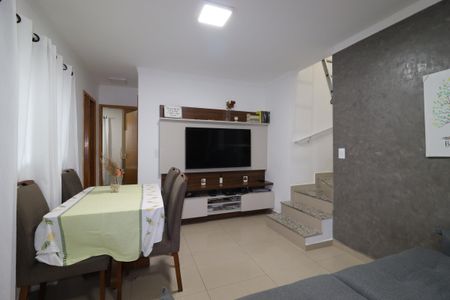 Apartamento à venda com 78m², 2 quartos e 1 vagaSala
