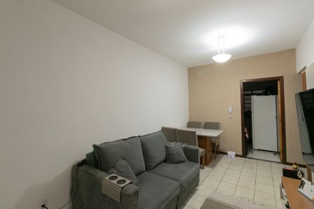 Casa de condomínio à venda com 60m², 2 quartos e 1 vagaSala