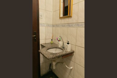 Casa de condomínio à venda com 60m², 2 quartos e 1 vagaBanheiro