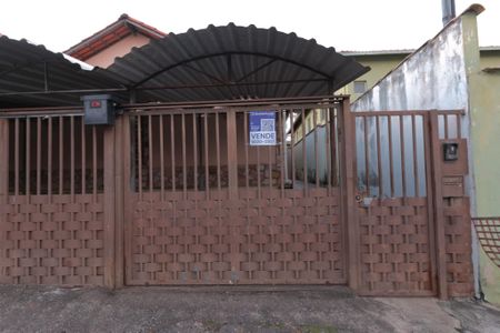 Casa de condomínio à venda com 60m², 2 quartos e 1 vagaFachada + Placa