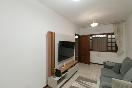 Casa de condomínio à venda com 60m², 2 quartos e 1 vagaSala