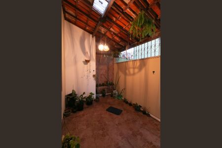 Casa de condomínio à venda com 60m², 2 quartos e 1 vagaÁrea comum