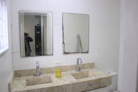 Casa para alugar com 213m², 3 quartos e 2 vagasBanheiro da Suíte 2