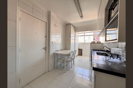 Apartamento para alugar com 70m², 2 quartos e 1 vaga Apartamento para alugar com 70m², 2 quartos e 1 vagaCozinha