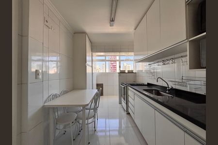 Apartamento para alugar com 70m², 2 quartos e 1 vaga Apartamento para alugar com 70m², 2 quartos e 1 vagaCozinha