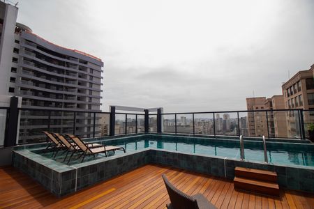 Studio para alugar com 26m², 1 quarto e sem vaga Studio para alugar com 26m², 1 quarto e sem vagaÁrea comum - Piscina
