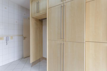 Apartamento à venda com 135m², 2 quartos e 2 vagas Apartamento à venda com 135m², 2 quartos e 2 vagasCozinha