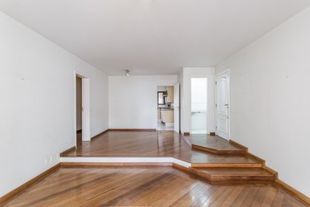 Sala de apartamento à venda com 2 quartos, 135m² em Indianópolis, São Paulo