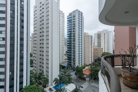 Apartamento à venda com 135m², 2 quartos e 2 vagasVaranda da Suíte 1