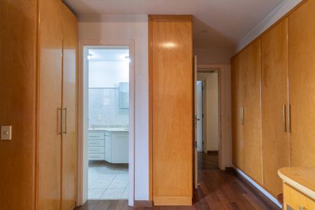 Apartamento à venda com 135m², 2 quartos e 2 vagasSuíte 2