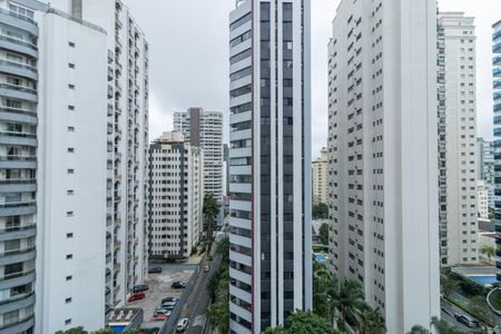 Apartamento à venda com 135m², 2 quartos e 2 vagasVaranda da Suíte 1