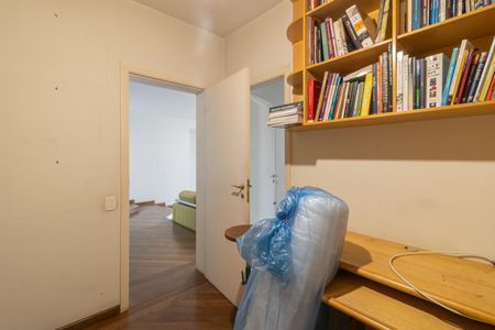 Apartamento à venda com 135m², 2 quartos e 2 vagasEscritório