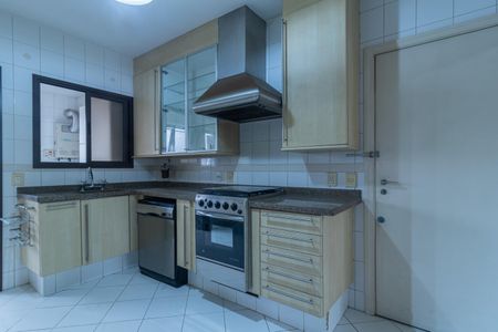 Apartamento à venda com 135m², 2 quartos e 2 vagasCozinha