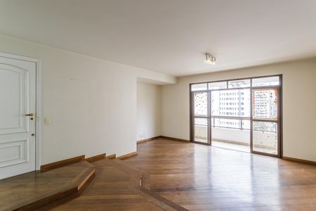 Sala de apartamento à venda com 2 quartos, 135m² em Indianópolis, São Paulo