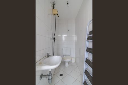 Apartamento à venda com 135m², 2 quartos e 2 vagasBanheiro de serviço