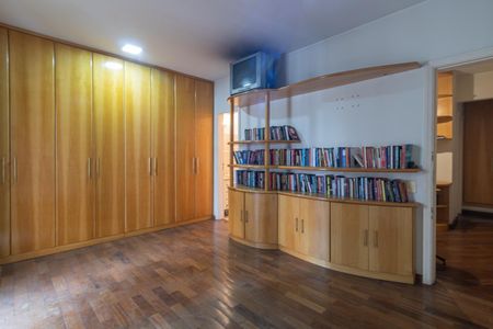 Apartamento à venda com 135m², 2 quartos e 2 vagasSuíte 1