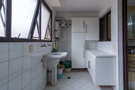 Apartamento à venda com 135m², 2 quartos e 2 vagasÁrea de Serviço