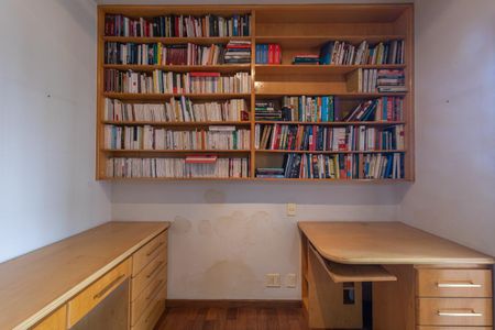 Apartamento à venda com 135m², 2 quartos e 2 vagasSuíte 2