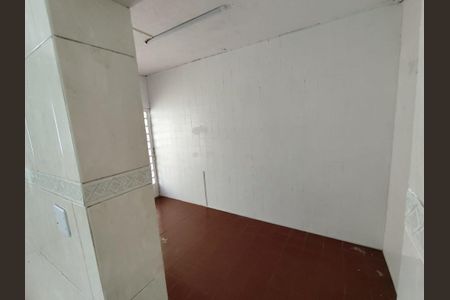 Casa à venda com 165m², 3 quartos e 2 vagas Casa à venda com 165m², 3 quartos e 2 vagasFoto 05