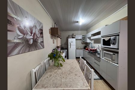 Casa à venda com 160m², 3 quartos e 2 vagas Casa à venda com 160m², 3 quartos e 2 vagasCozinha