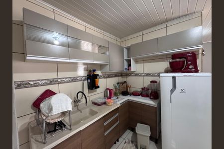 Casa à venda com 160m², 3 quartos e 2 vagas Casa à venda com 160m², 3 quartos e 2 vagasCozinha e Área de Serviço