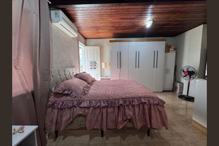 Casa à venda com 160m², 3 quartos e 2 vagas Casa à venda com 160m², 3 quartos e 2 vagasQuarto