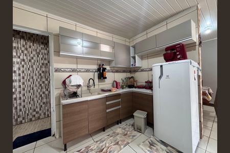 Casa à venda com 160m², 3 quartos e 2 vagas Casa à venda com 160m², 3 quartos e 2 vagasCozinha e Área de Serviço