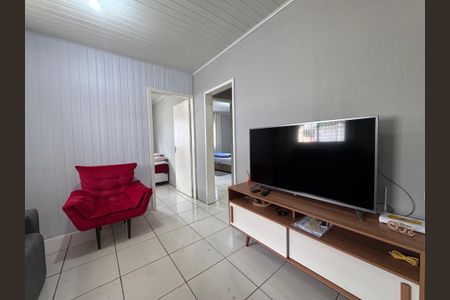 Casa à venda com 160m², 3 quartos e 2 vagas Casa à venda com 160m², 3 quartos e 2 vagasSala