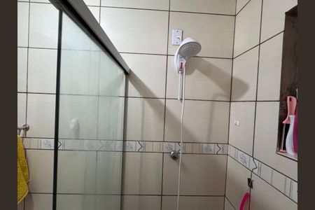 Casa à venda com 160m², 3 quartos e 2 vagas Casa à venda com 160m², 3 quartos e 2 vagasBanheiro Social 1