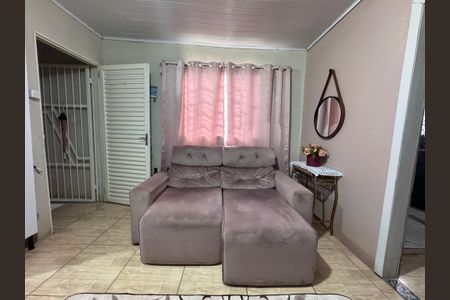 Casa à venda com 160m², 3 quartos e 2 vagas Casa à venda com 160m², 3 quartos e 2 vagasSala