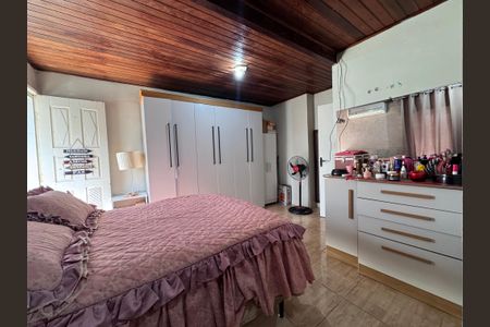 Casa à venda com 160m², 3 quartos e 2 vagas Casa à venda com 160m², 3 quartos e 2 vagasQuarto