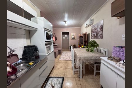 Casa à venda com 160m², 3 quartos e 2 vagas Casa à venda com 160m², 3 quartos e 2 vagasCozinha