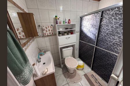 Casa à venda com 160m², 3 quartos e 2 vagas Casa à venda com 160m², 3 quartos e 2 vagasBanheiro
