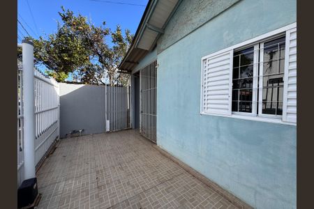 Casa à venda com 160m², 3 quartos e 2 vagas Casa à venda com 160m², 3 quartos e 2 vagasÁrea Externa