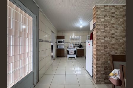 Casa à venda com 160m², 3 quartos e 2 vagas Casa à venda com 160m², 3 quartos e 2 vagasCozinha e Área de Serviço
