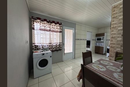 Casa à venda com 160m², 3 quartos e 2 vagas Casa à venda com 160m², 3 quartos e 2 vagasCozinha e Área de Serviço