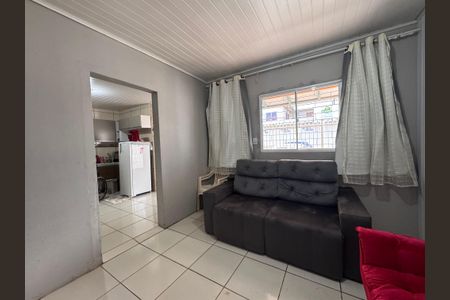 Casa à venda com 160m², 3 quartos e 2 vagas Casa à venda com 160m², 3 quartos e 2 vagasSala