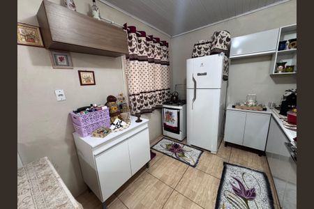 Casa à venda com 160m², 3 quartos e 2 vagas Casa à venda com 160m², 3 quartos e 2 vagasCozinha