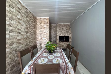 Casa à venda com 160m², 3 quartos e 2 vagas Casa à venda com 160m², 3 quartos e 2 vagasCozinha e Área de Serviço