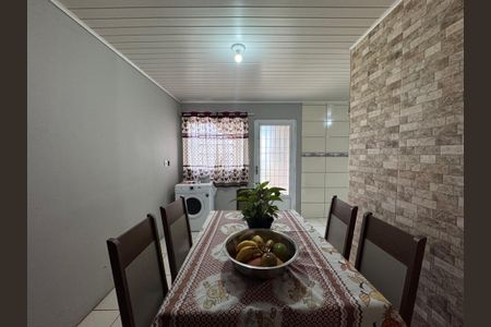 Casa à venda com 160m², 3 quartos e 2 vagas Casa à venda com 160m², 3 quartos e 2 vagasCozinha e Área de Serviço
