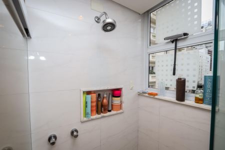 Apartamento à venda com 161m², 2 quartos e 2 vagasBanheiro da Suite