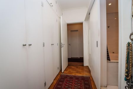 Apartamento à venda com 161m², 2 quartos e 2 vagasCloset da Suite