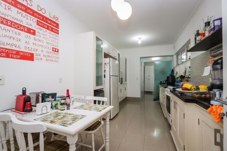 Apartamento à venda com 161m², 2 quartos e 2 vagasCozinha