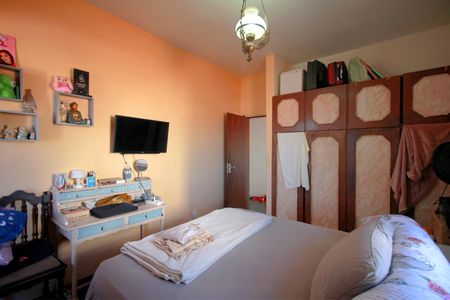 Casa à venda com 320m², 4 quartos e 2 vagasSuíte 1