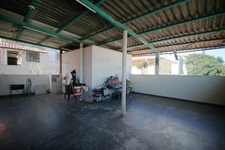 Casa à venda com 320m², 4 quartos e 2 vagasArea privativa