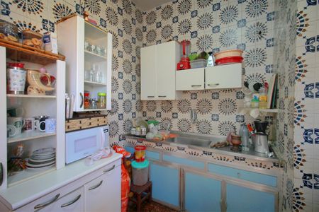 Casa à venda com 320m², 4 quartos e 2 vagasCozinha