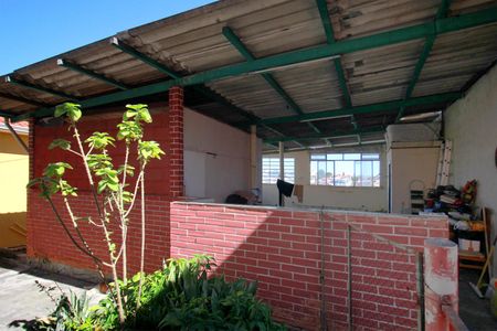 Casa à venda com 320m², 4 quartos e 2 vagasQuintal