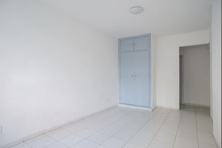 Apartamento para alugar com 45m², 1 quarto e sem vagaSala/Quarto