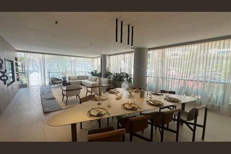 Apartamento à venda com 384m², 4 quartos e 4 vagasFoto 25
